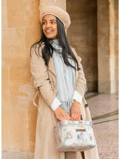 Petunia Pickle Bottom Winnie The Pooh's Friendship In Bloom Inter-Mix Travel Train Case Makeup Bag -Studio Ghibli Store 20735997 av2